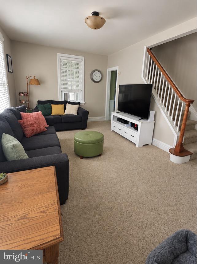 176 N Ambler St Property Photo 10