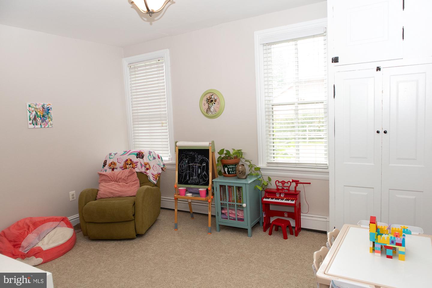 176 N Ambler St Property Photo 11