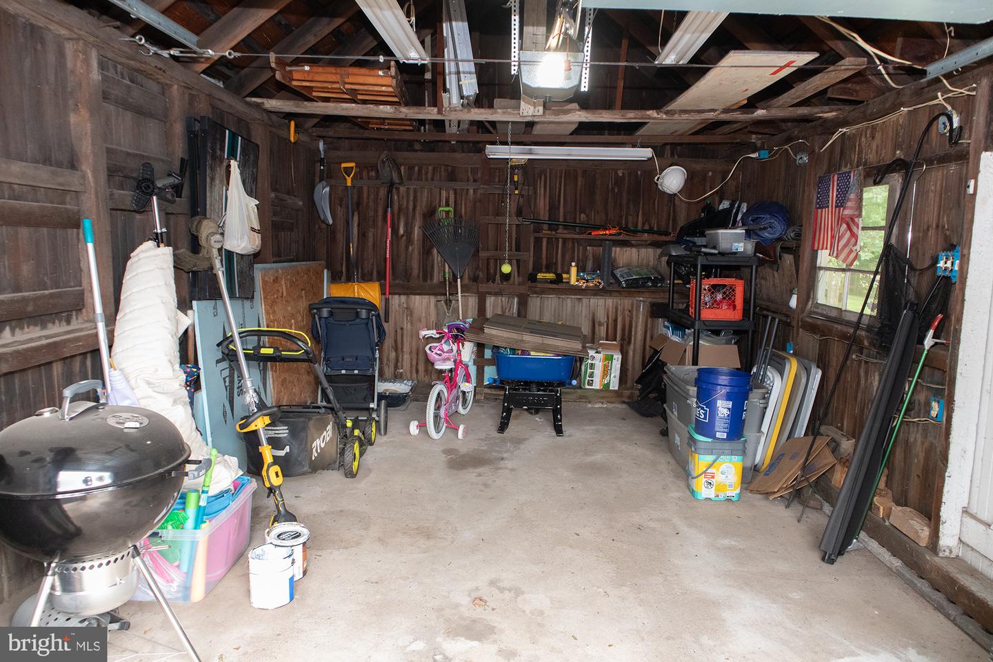 176 N Ambler St Property Photo 23