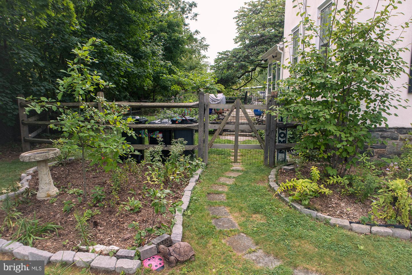 176 N Ambler St Property Photo 33