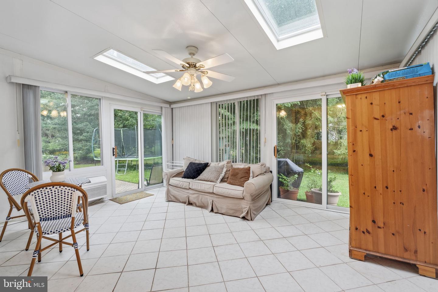 4039 Holly Way Property Photo 13