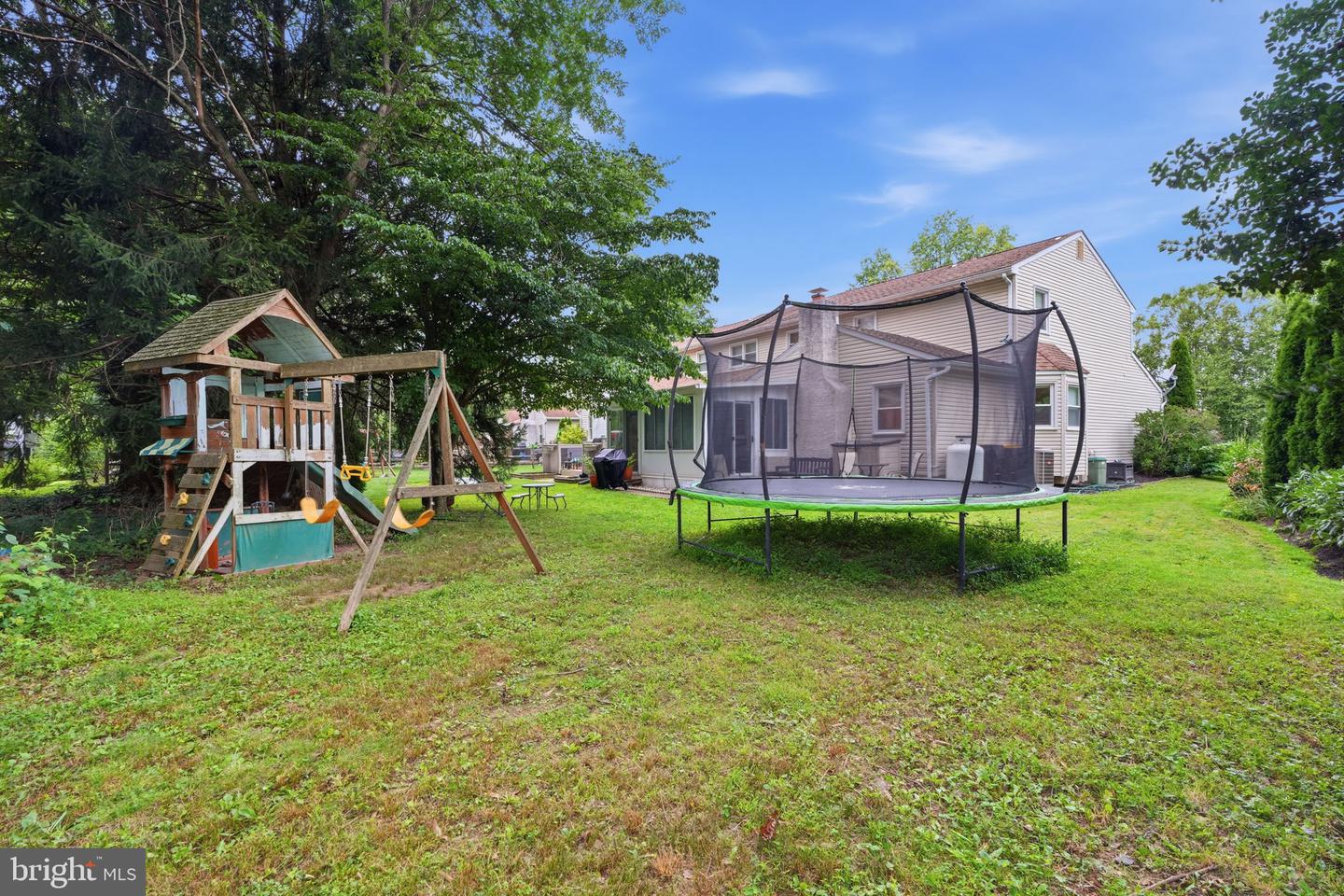 4039 Holly Way Property Photo 39
