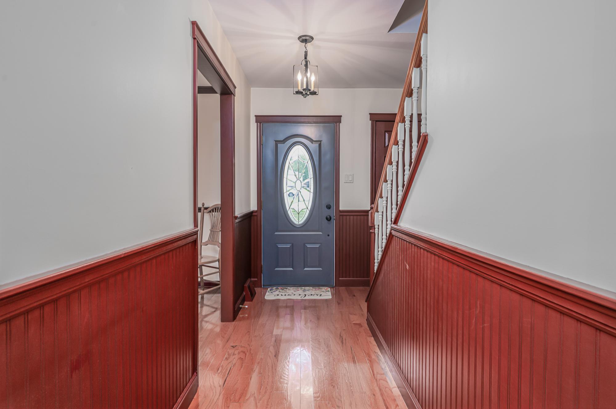 306 Charles St Property Photo 4
