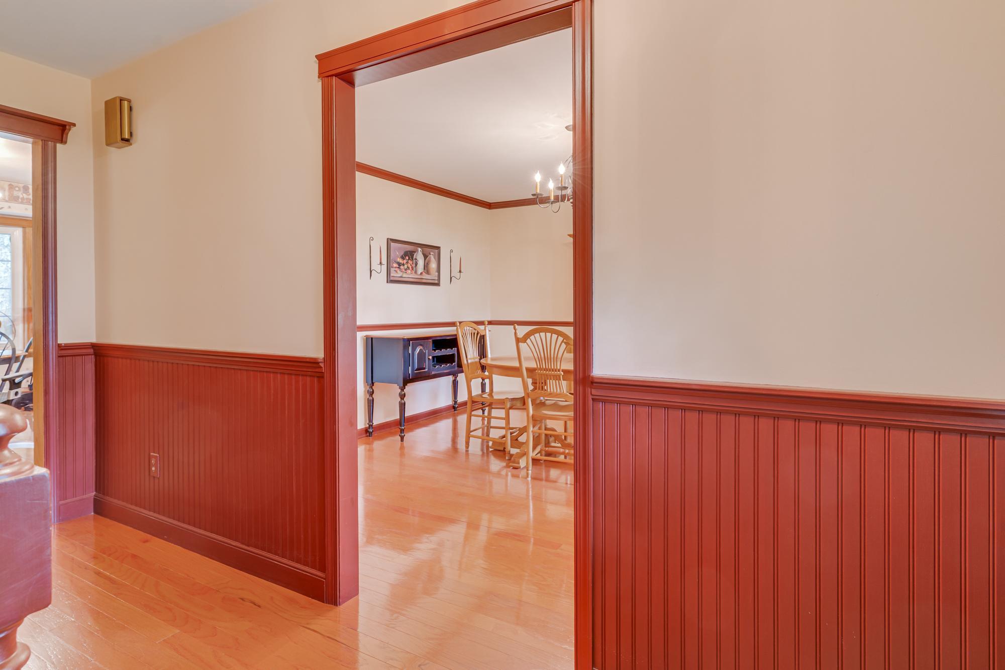 306 Charles St Property Photo 5
