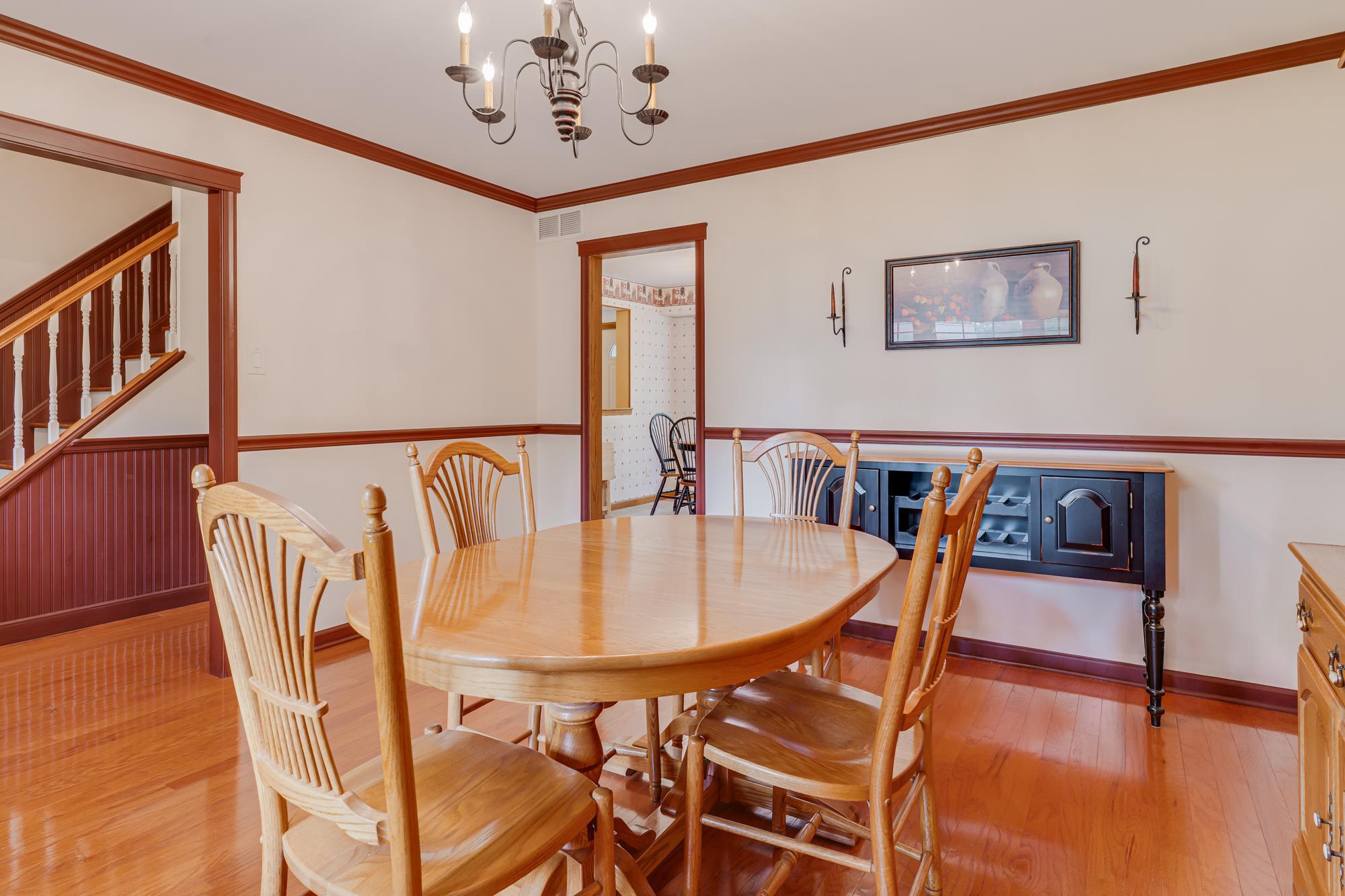 306 Charles St Property Photo 12