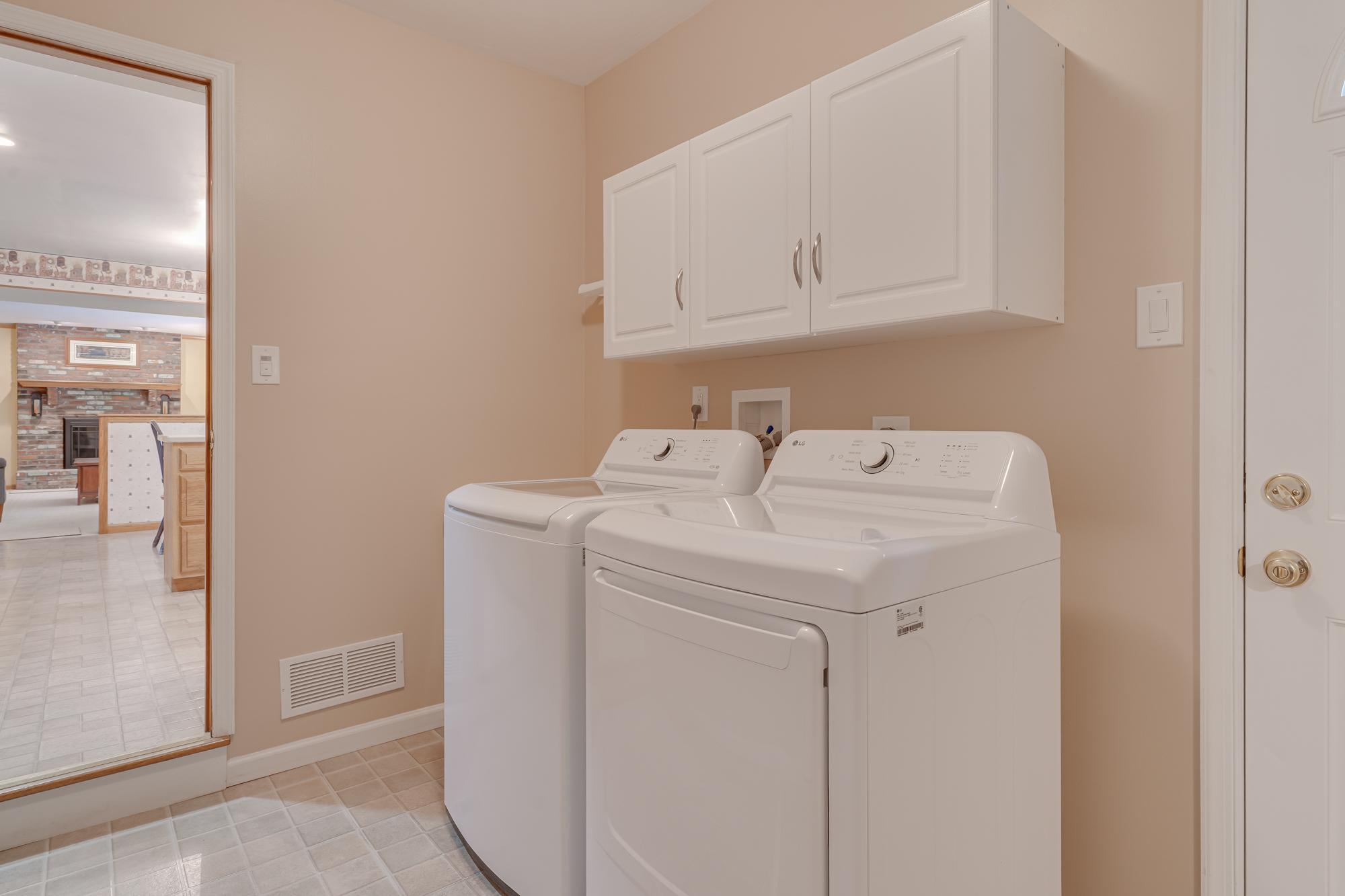 306 Charles St Property Photo 19