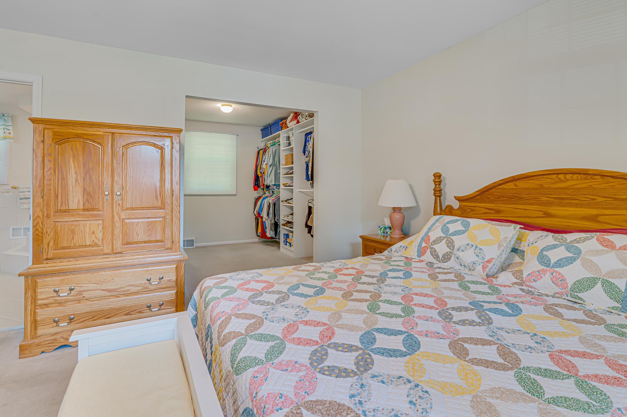 306 Charles St Property Photo 29