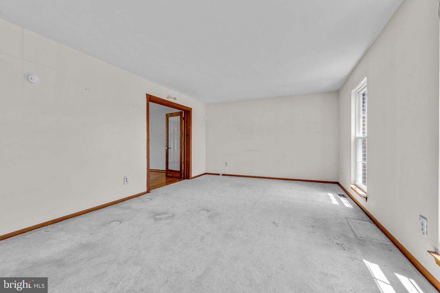 1218 Primrose Ct Property Photo 4