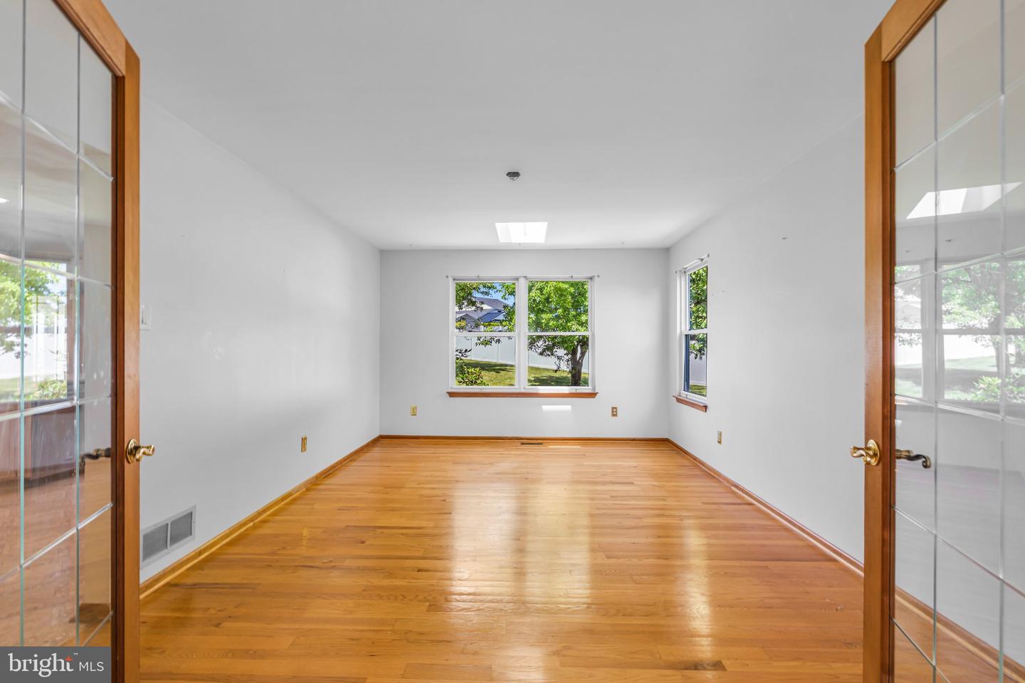 1218 Primrose Ct Property Photo 6
