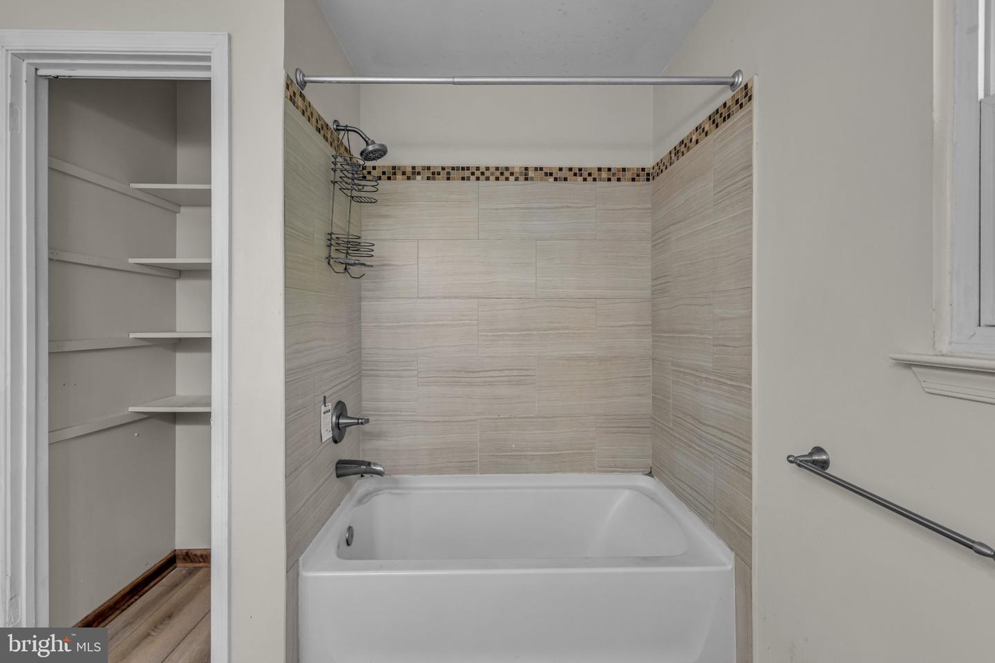 1218 Primrose Ct Property Photo 24