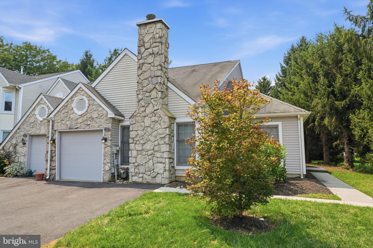 7 Walton Ct Property Photo 1