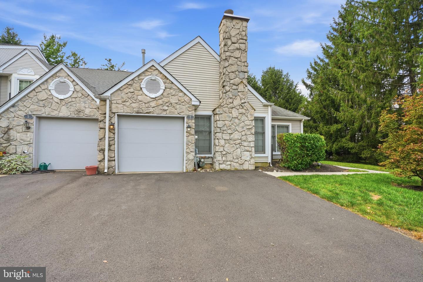 7 Walton Ct Property Photo 31