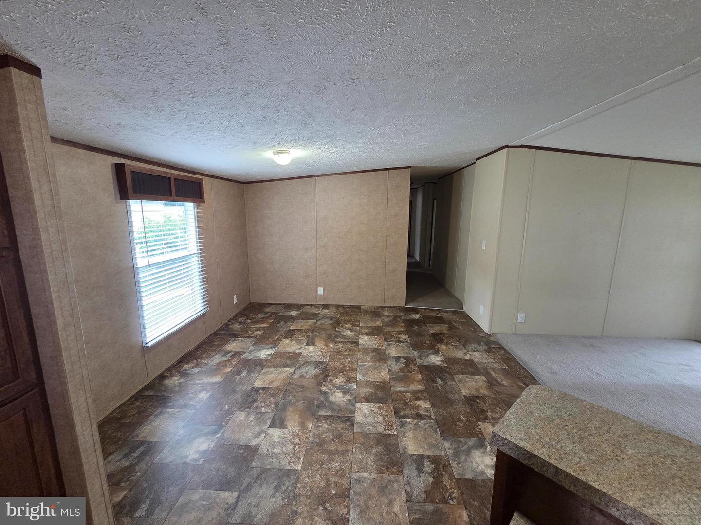 278 Lake Ln Property Photo 8