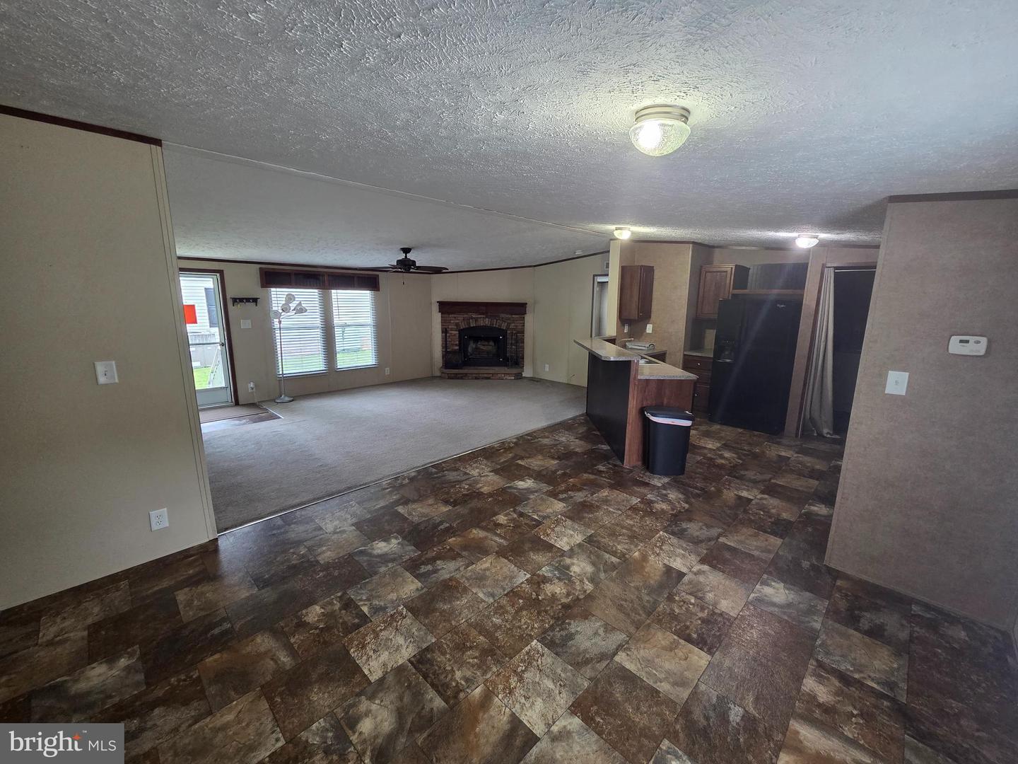 278 Lake Ln Property Photo 9