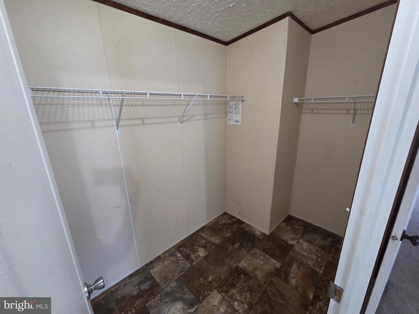 278 Lake Ln Property Photo 11