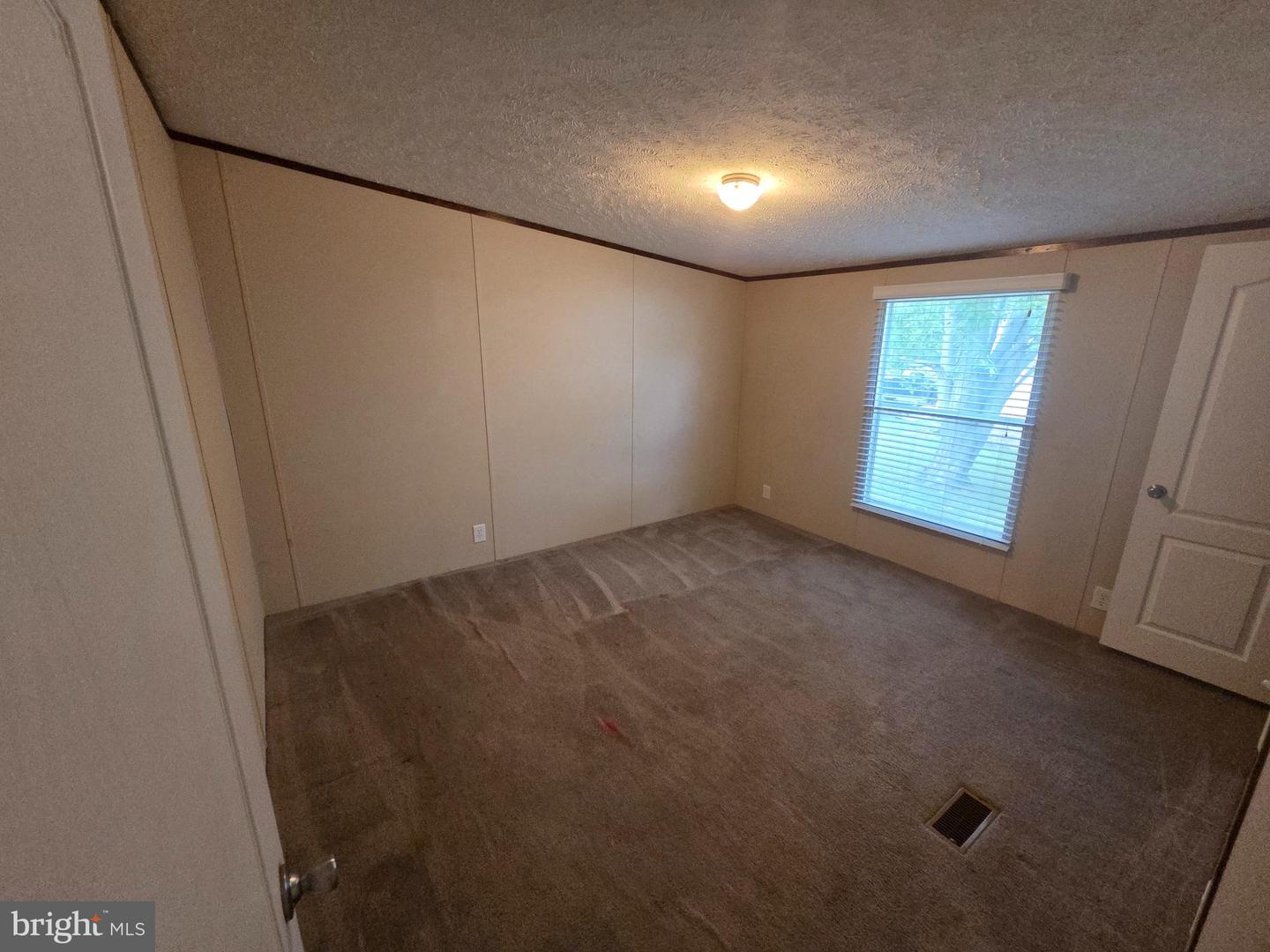 278 Lake Ln Property Photo 15