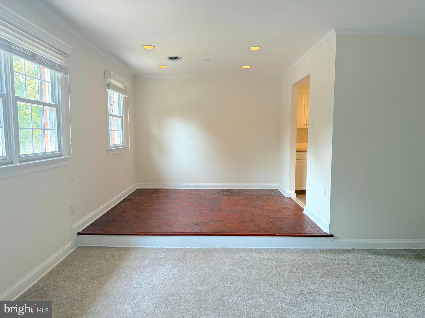 607 S Yardley Cmns St Property Photo 4