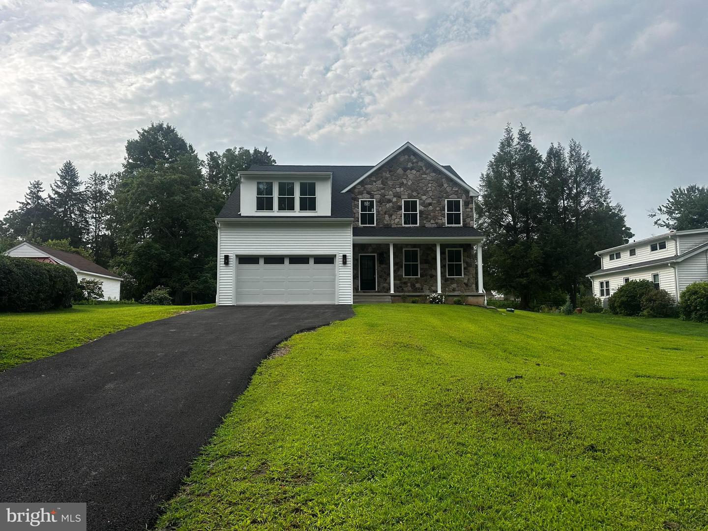 111 N Shady Retreat Rd Property Photo 1