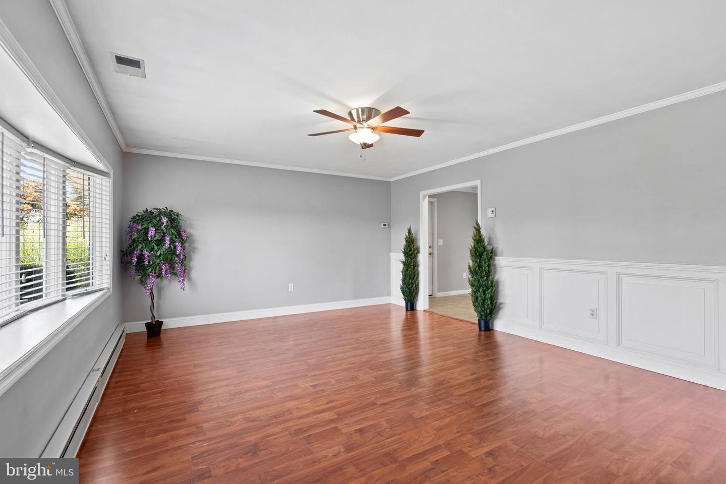 48 Towpath Rd Property Photo 5