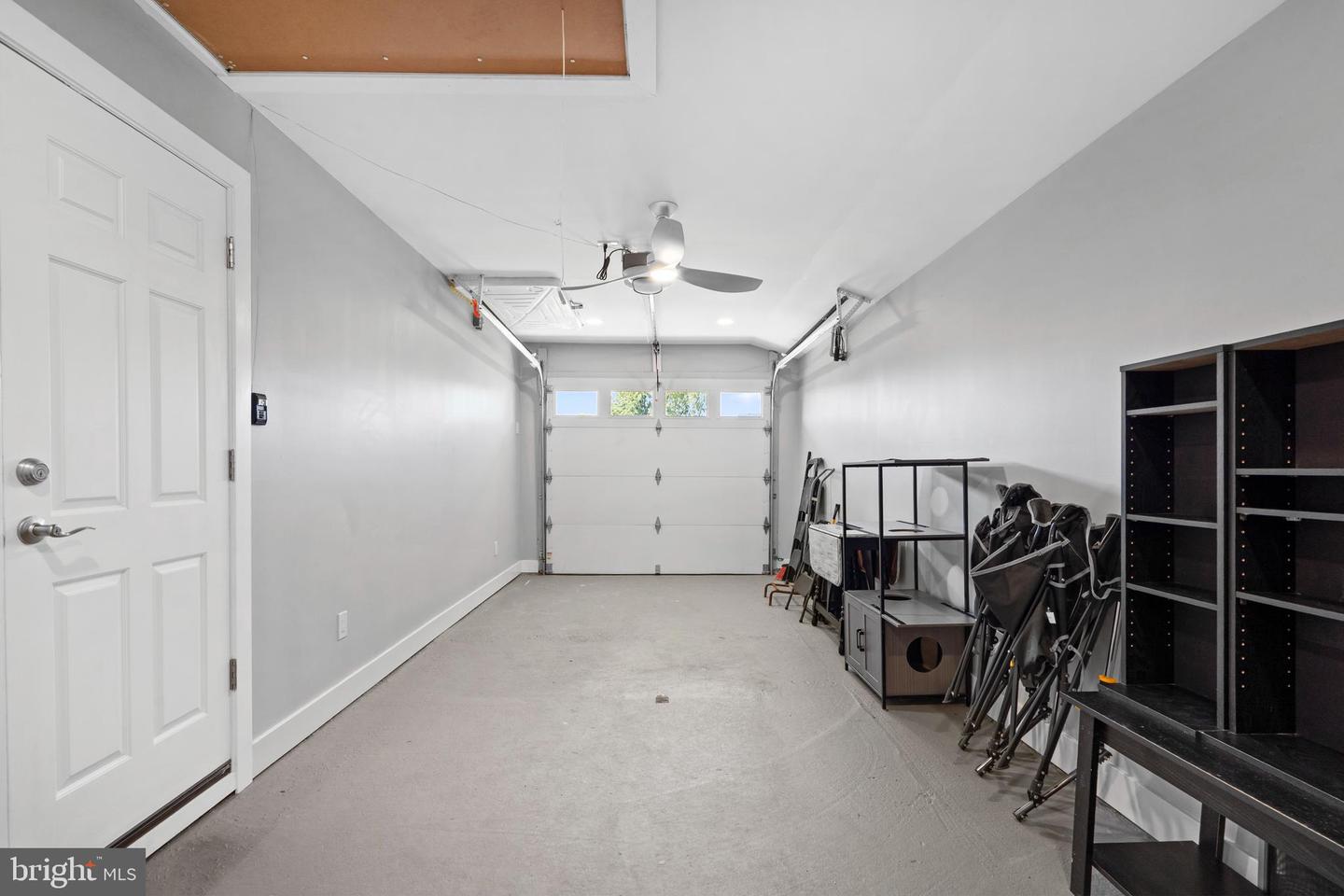 48 Towpath Rd Property Photo 25