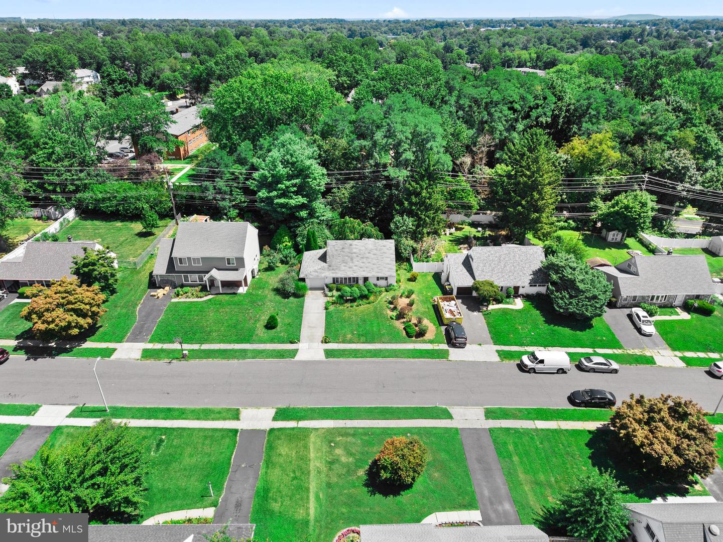 48 Towpath Rd Property Photo 37
