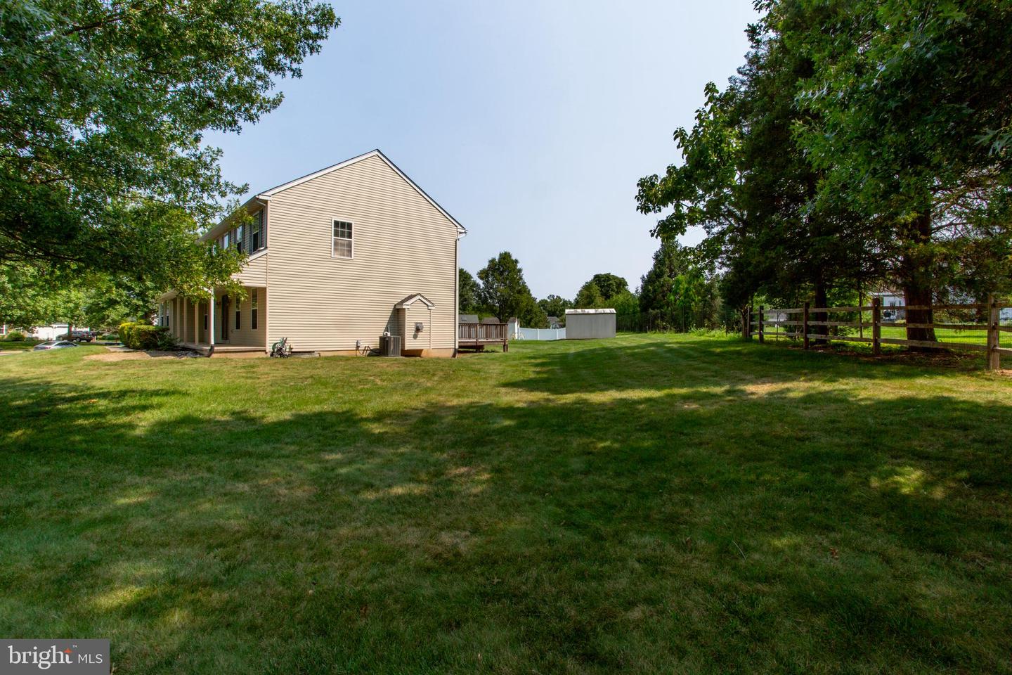 949 Scarlet Oak Dr Property Photo 40