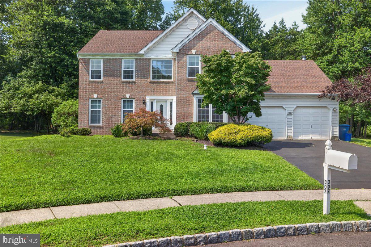 307 Frazer Dr Property Photo 1