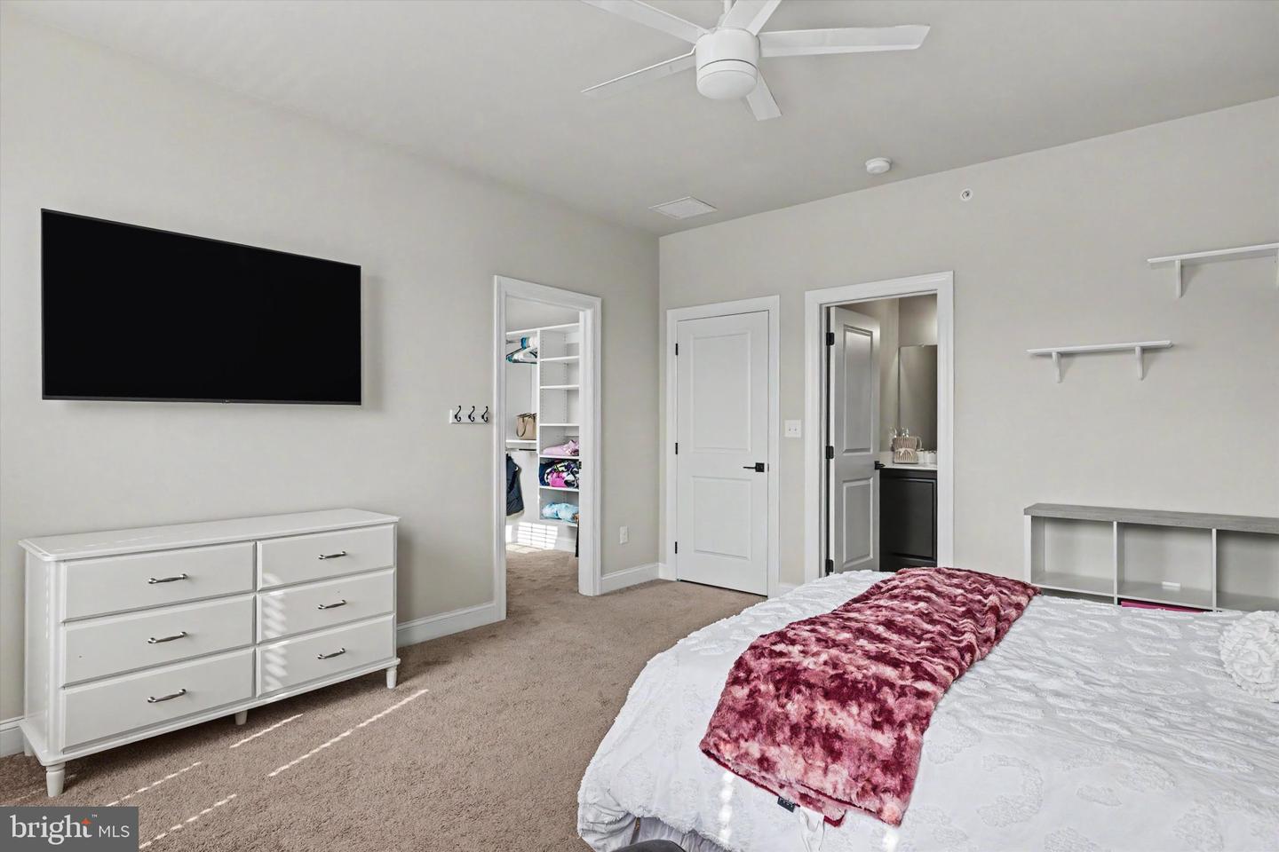 7 Pettits Bridge Rd Property Photo 38