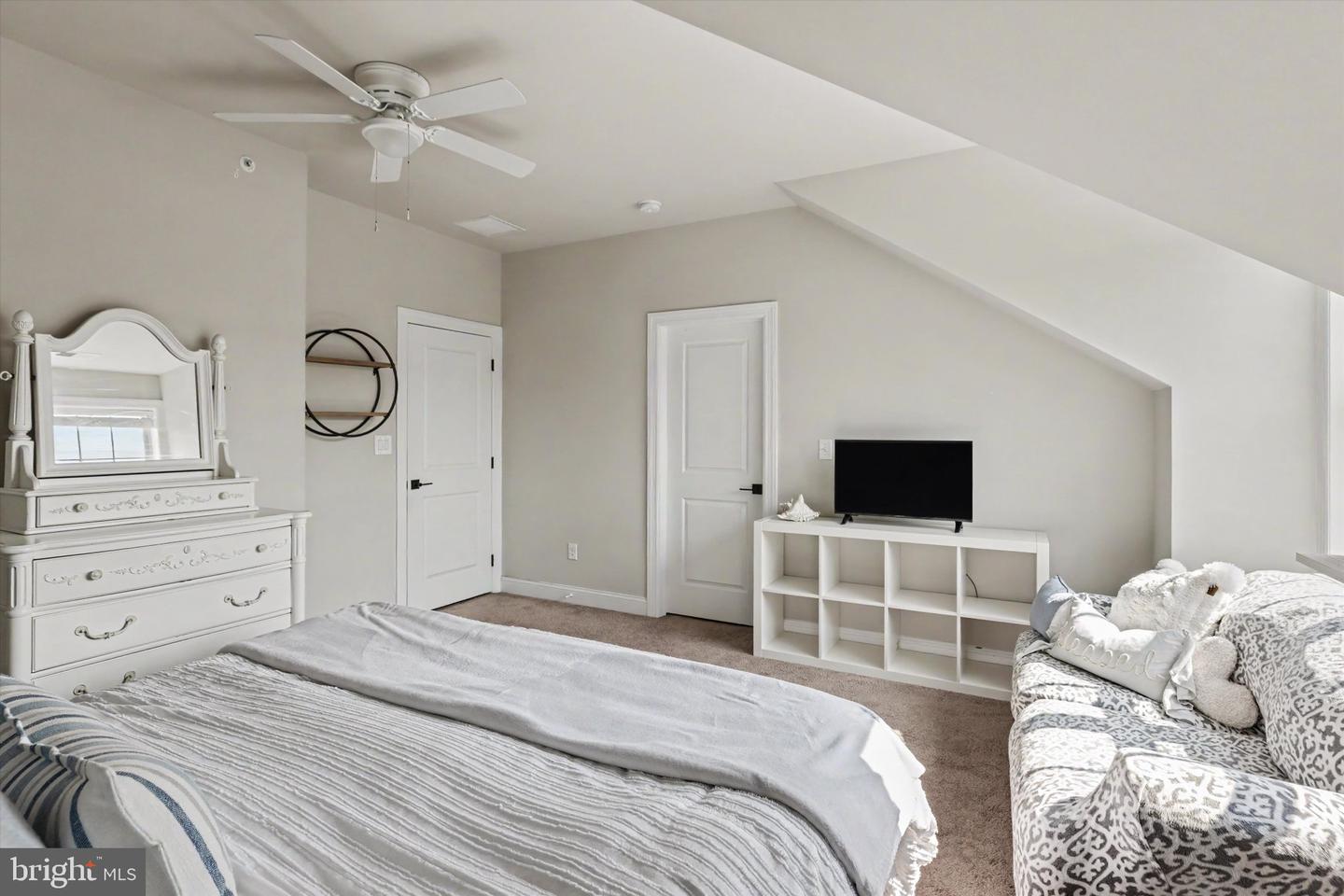 7 Pettits Bridge Rd Property Photo 43
