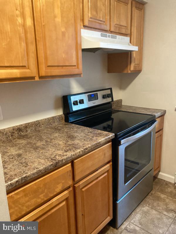 108 S Hellertown Ave #g Property Photo 2