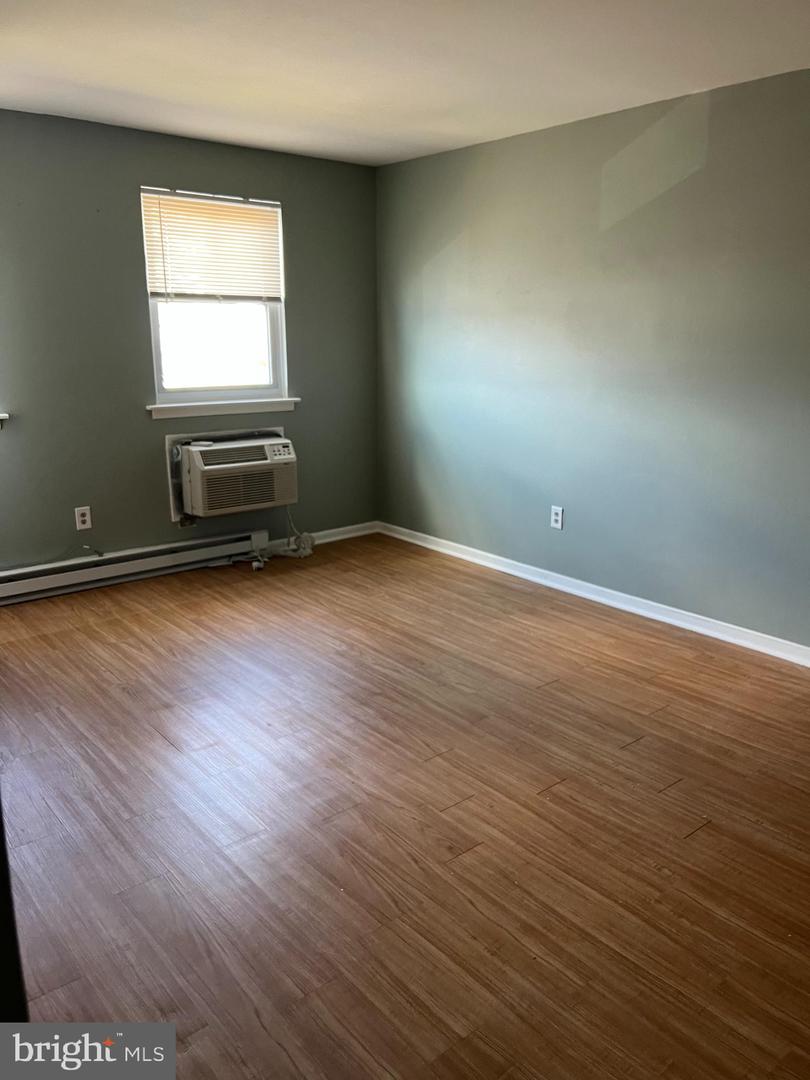 108 S Hellertown Ave #g Property Photo 6