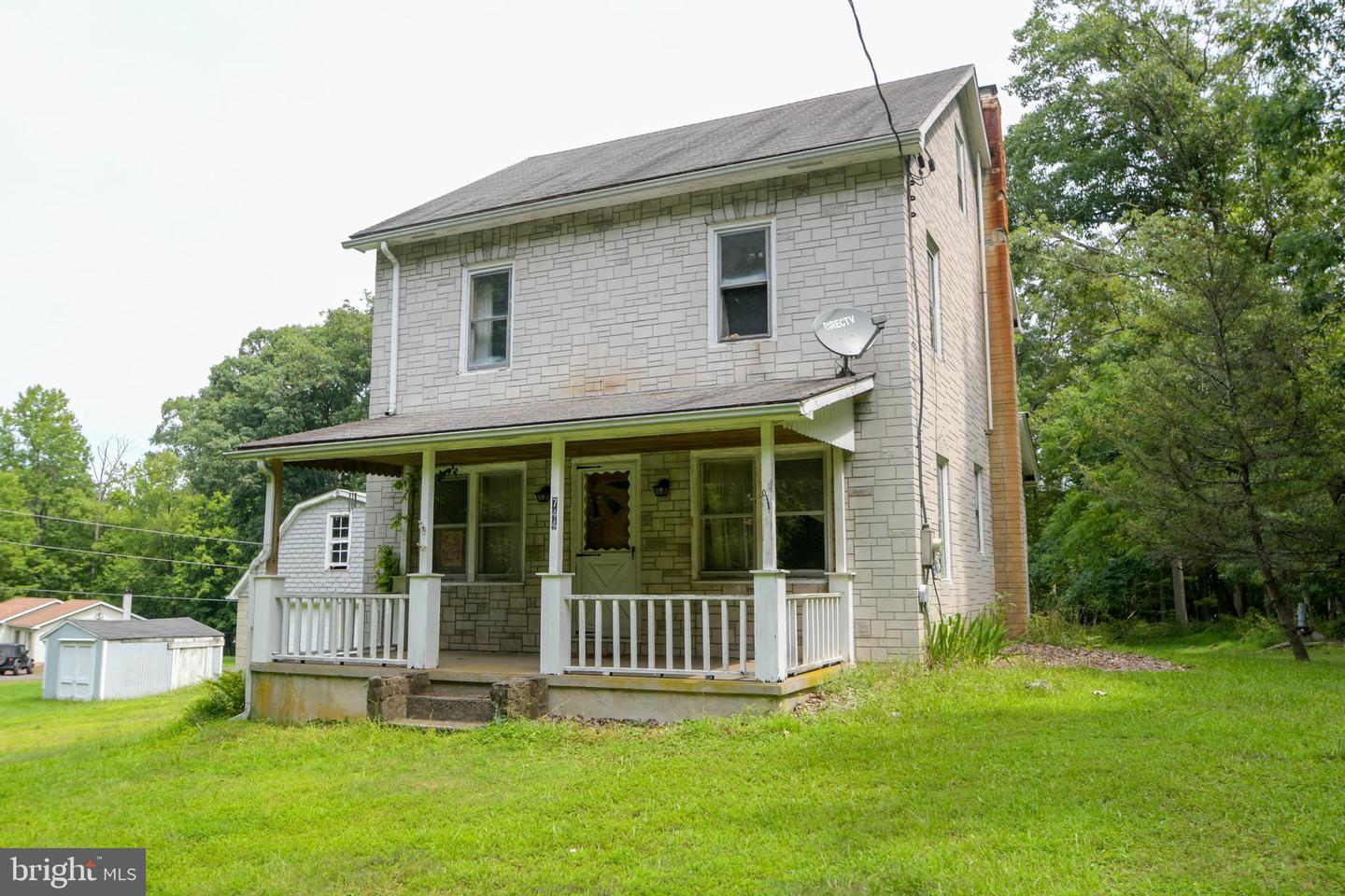 744 Marienstein Rd Property Photo 2