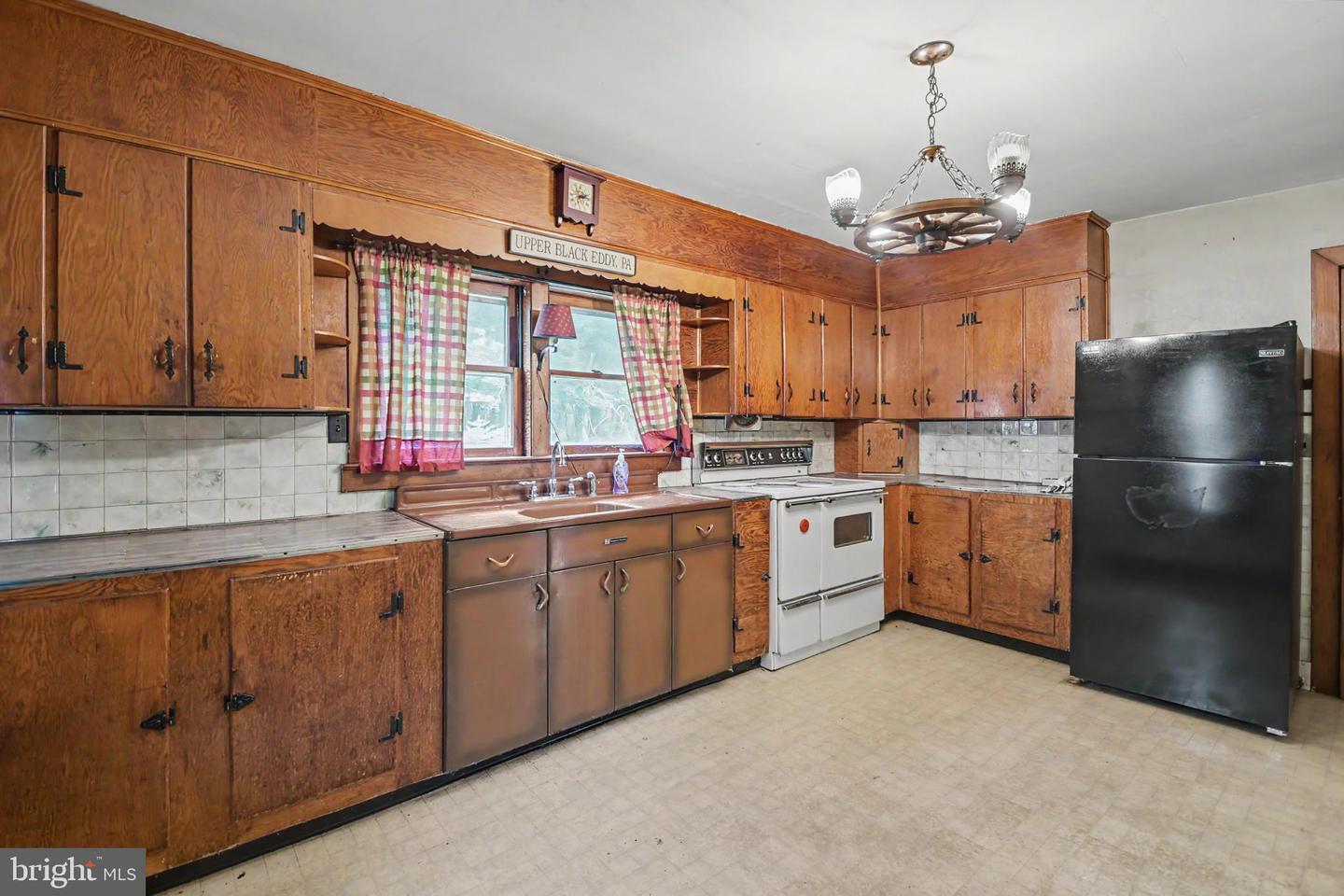 744 Marienstein Rd Property Photo 8