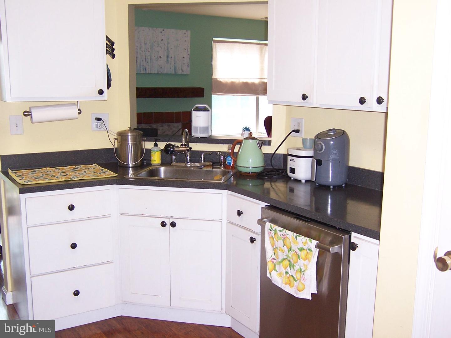 672 Tomlinson Ln Property Photo 16