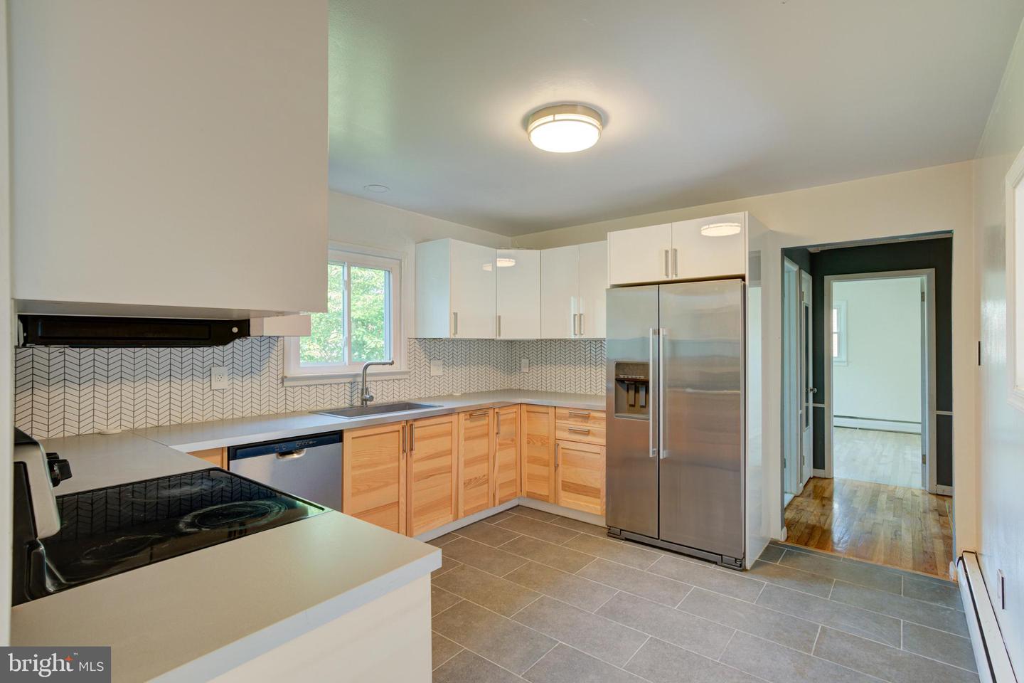 331 Hamilton Blvd Property Photo 7
