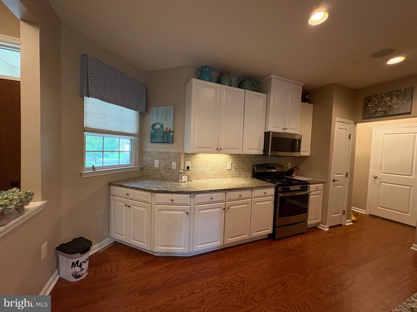 1239 Heron Ct Property Photo 14