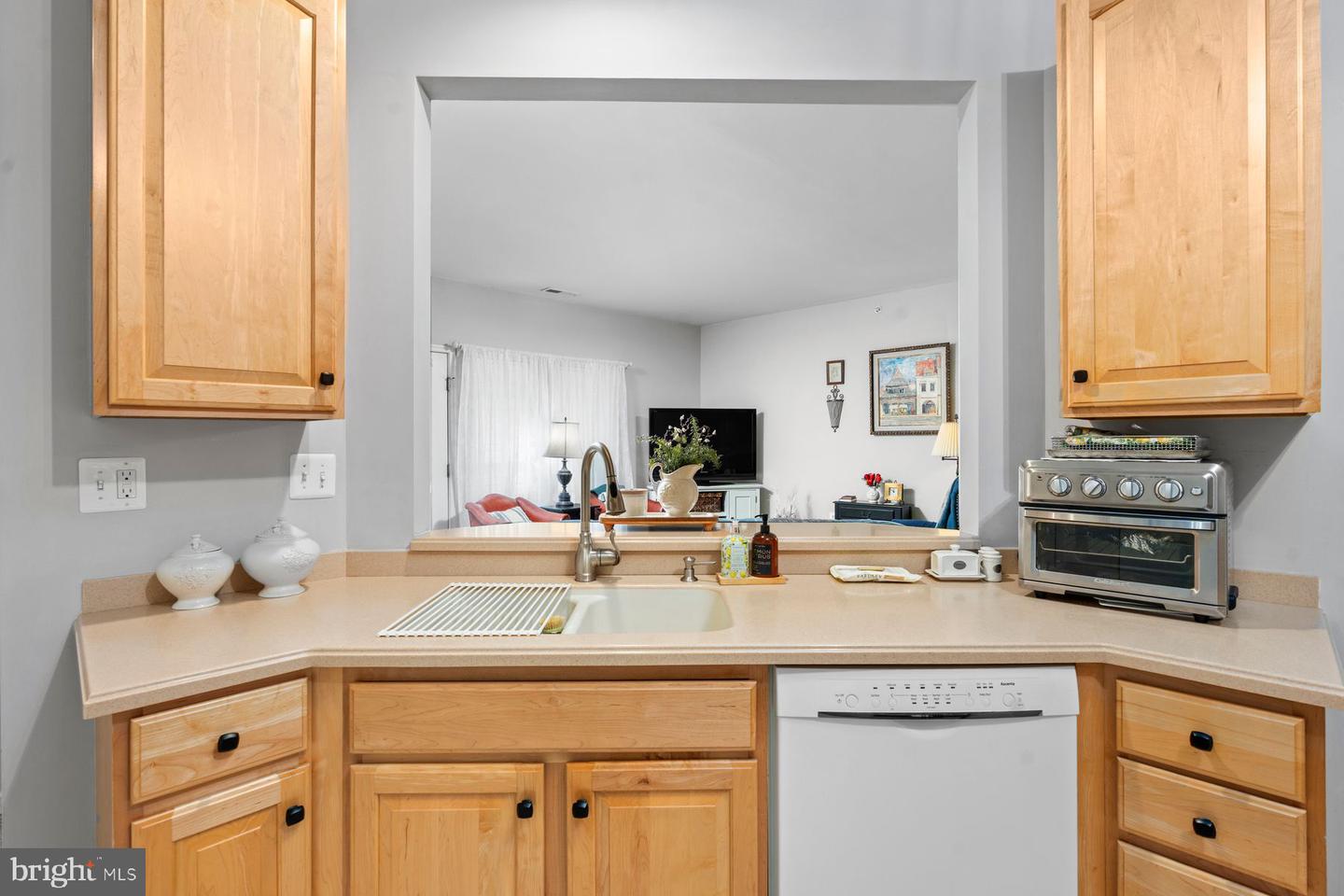 100 Douglas Fir Dr #102 Property Photo 13