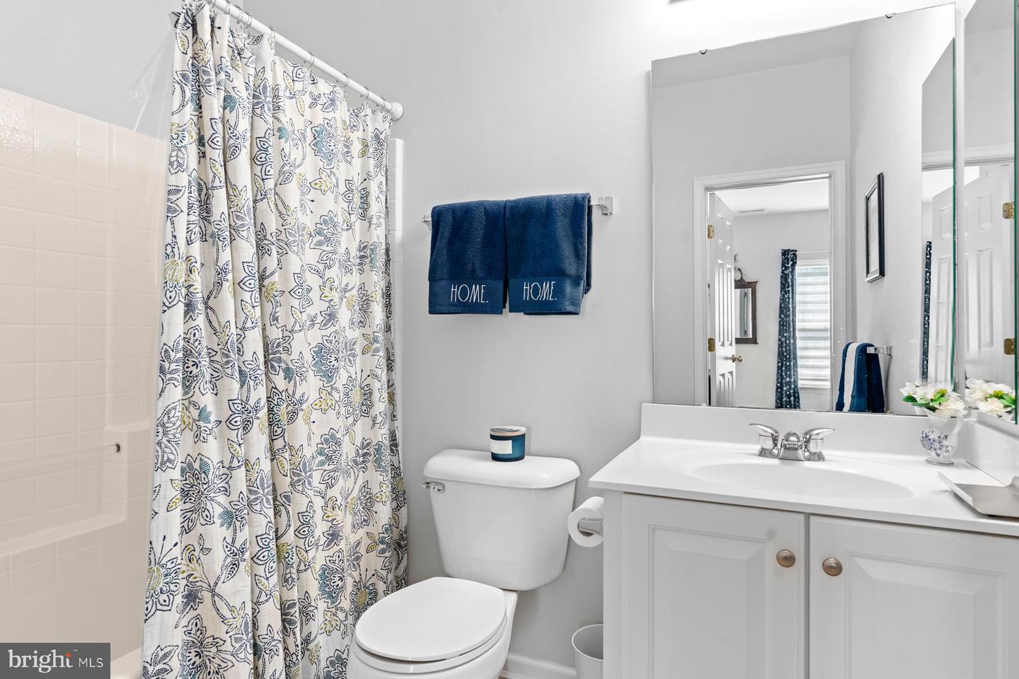 100 Douglas Fir Dr #102 Property Photo 17