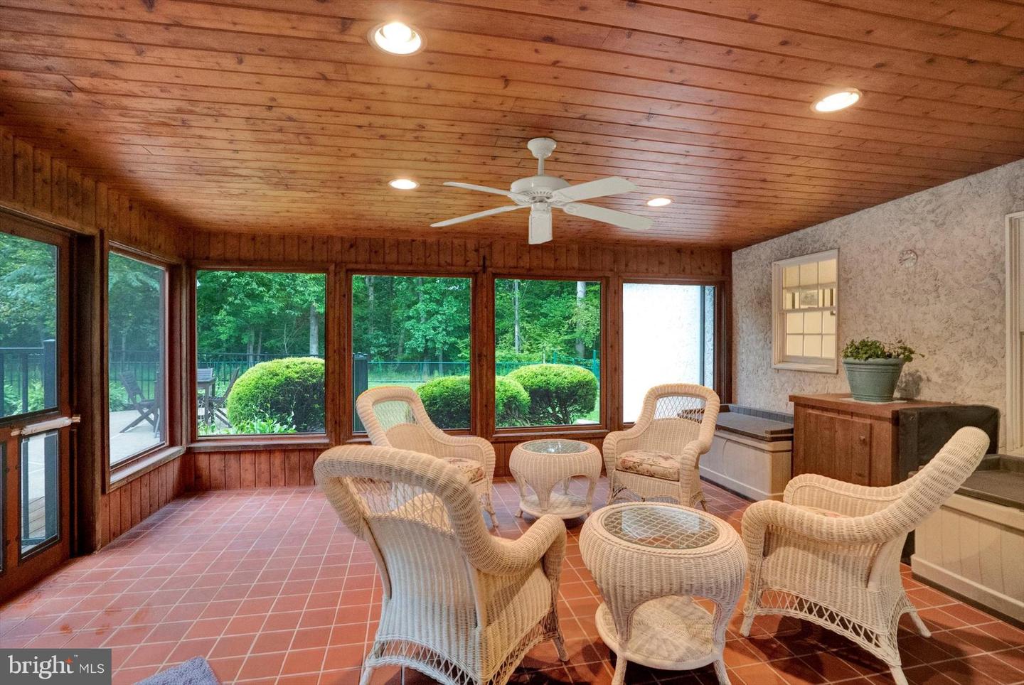 8 Timber Brook Dr Property Photo 20