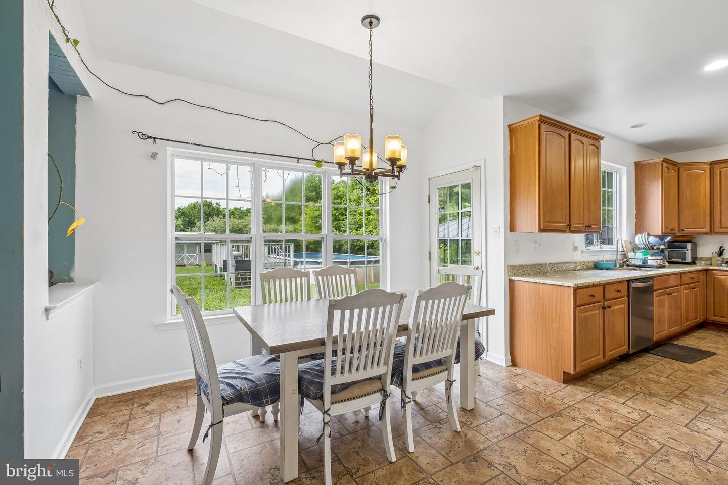 211 Tollgate Rd Property Photo 17
