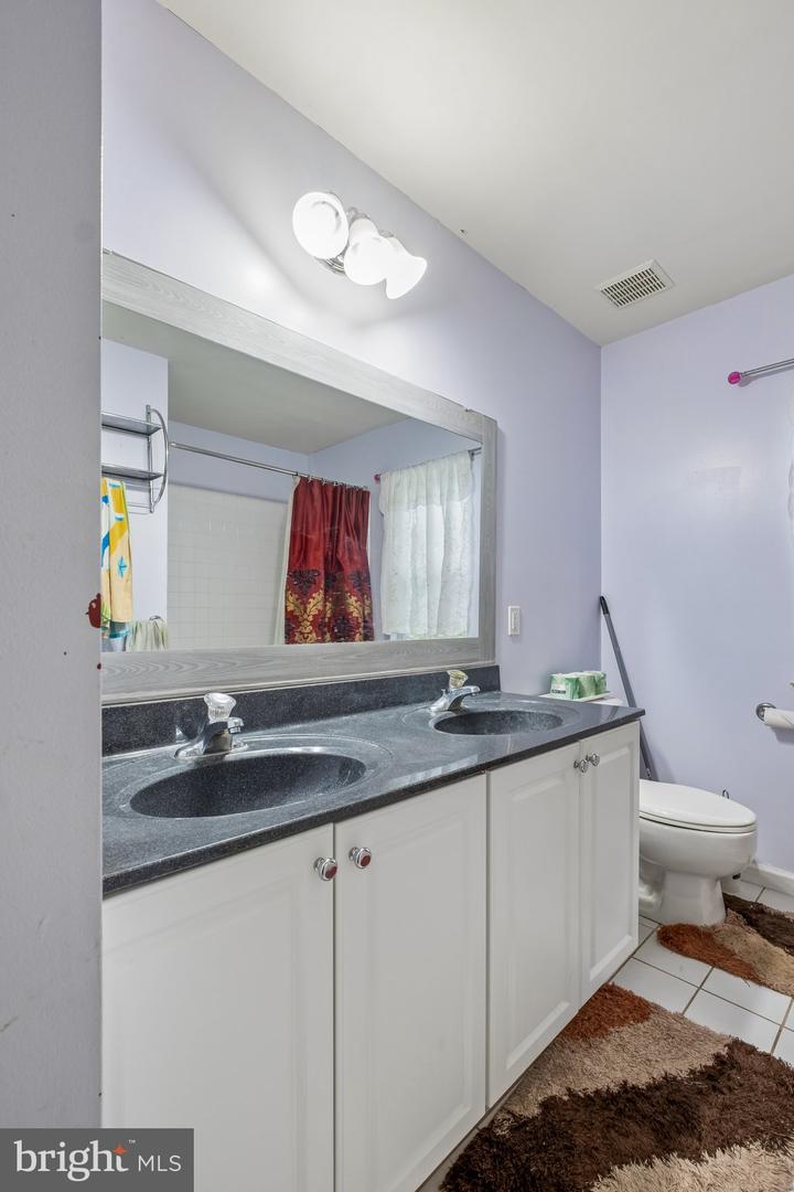 211 Tollgate Rd Property Photo 23