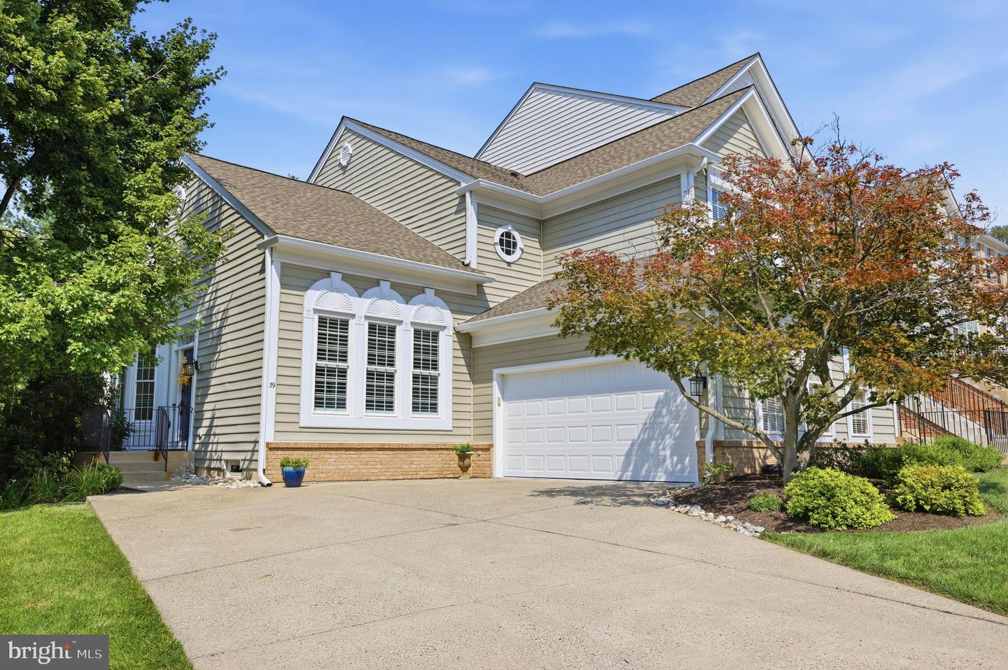 39 CHARTER OAK CT