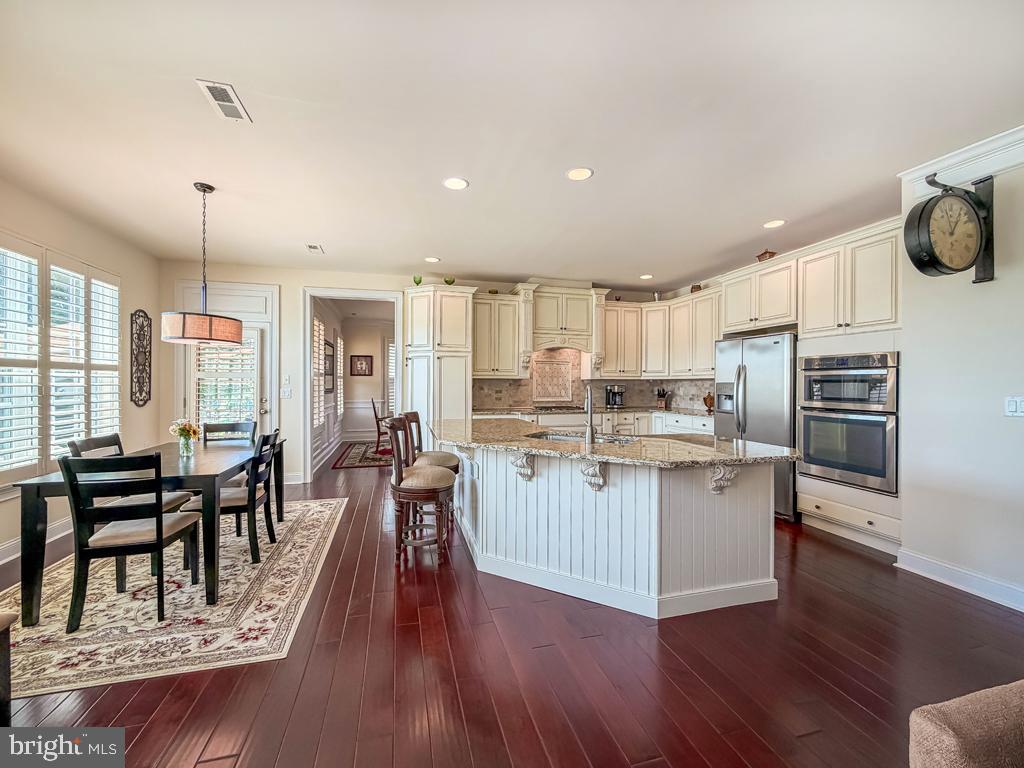 124 Thornhill Ln Property Photo 13