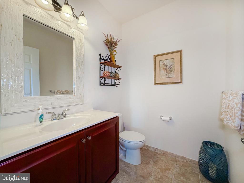 124 Thornhill Ln Property Photo 23