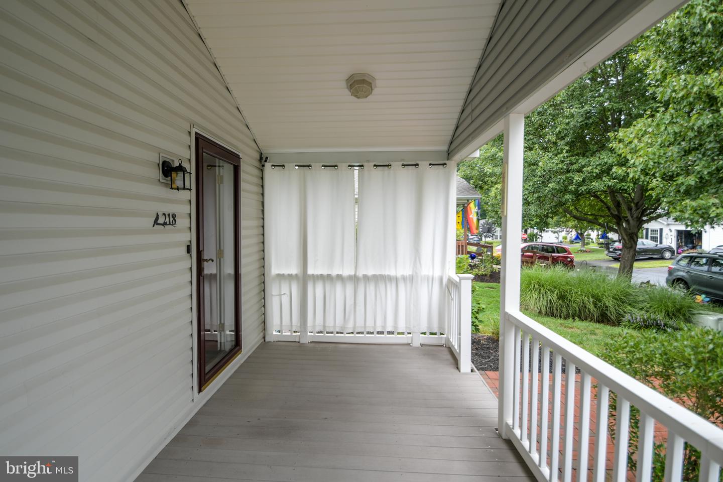 218 Dove Ct Property Photo 3