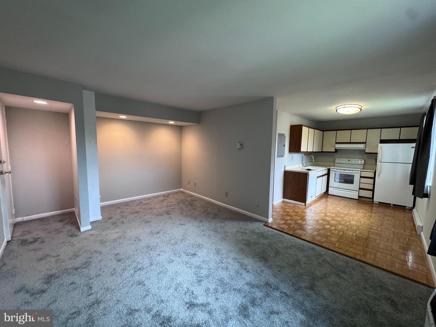 26 Park Ave #a14 Property Photo 3
