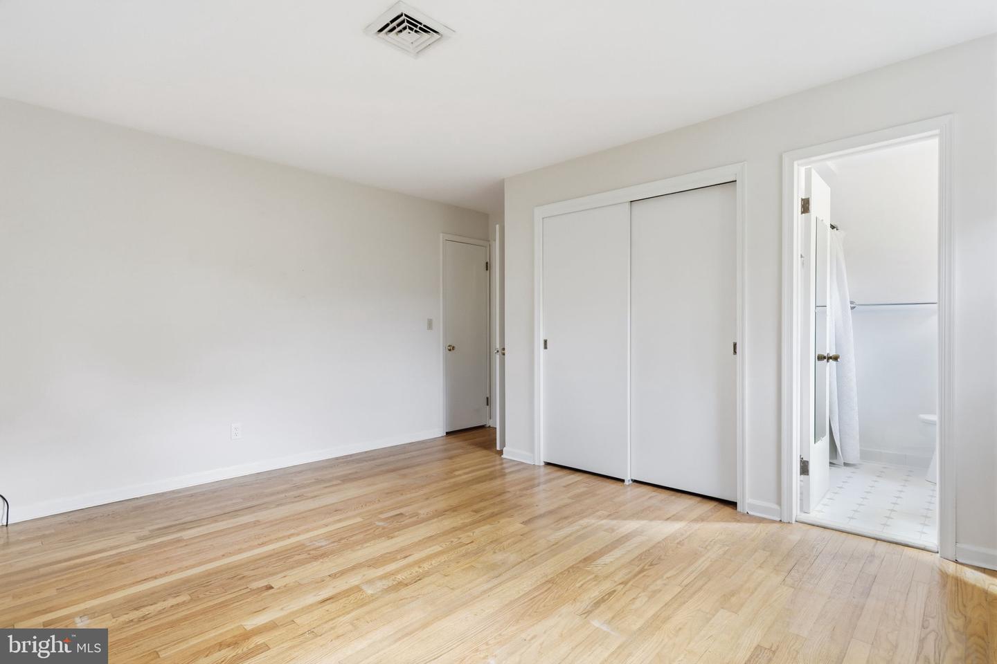 1101 Linden Ave Property Photo 19