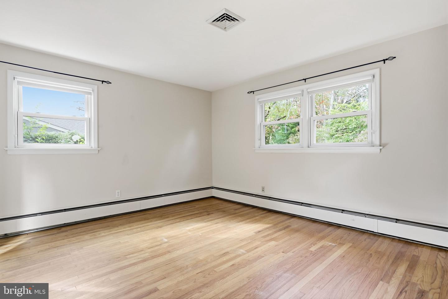 1101 Linden Ave Property Photo 20