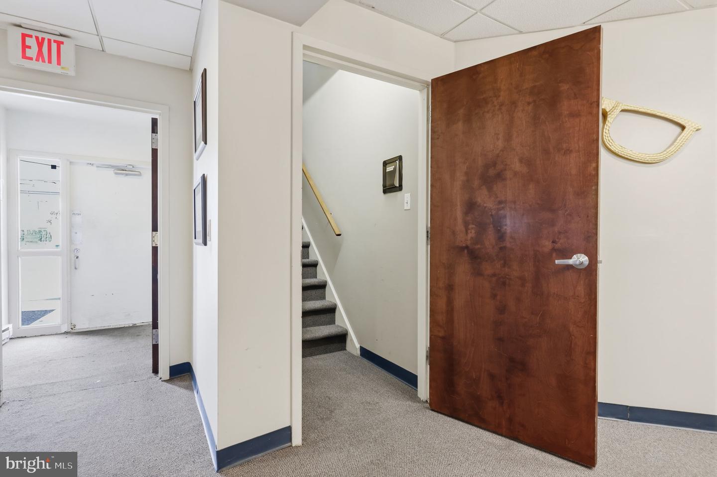 1568 Woodbourne Rd #1 Property Photo 11