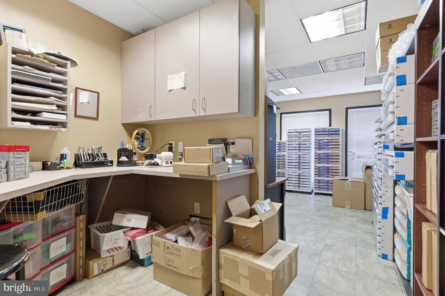 1568 Woodbourne Rd #1 Property Photo 13